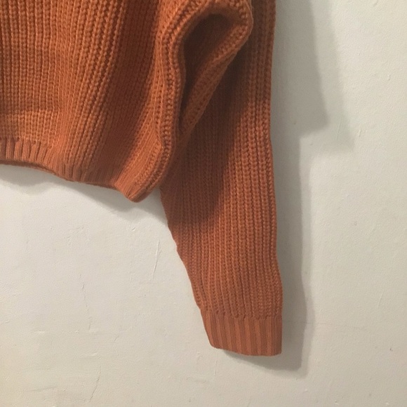 ELODIE Crewneck Cropped Sweater
XL - Picture 5 of 8
